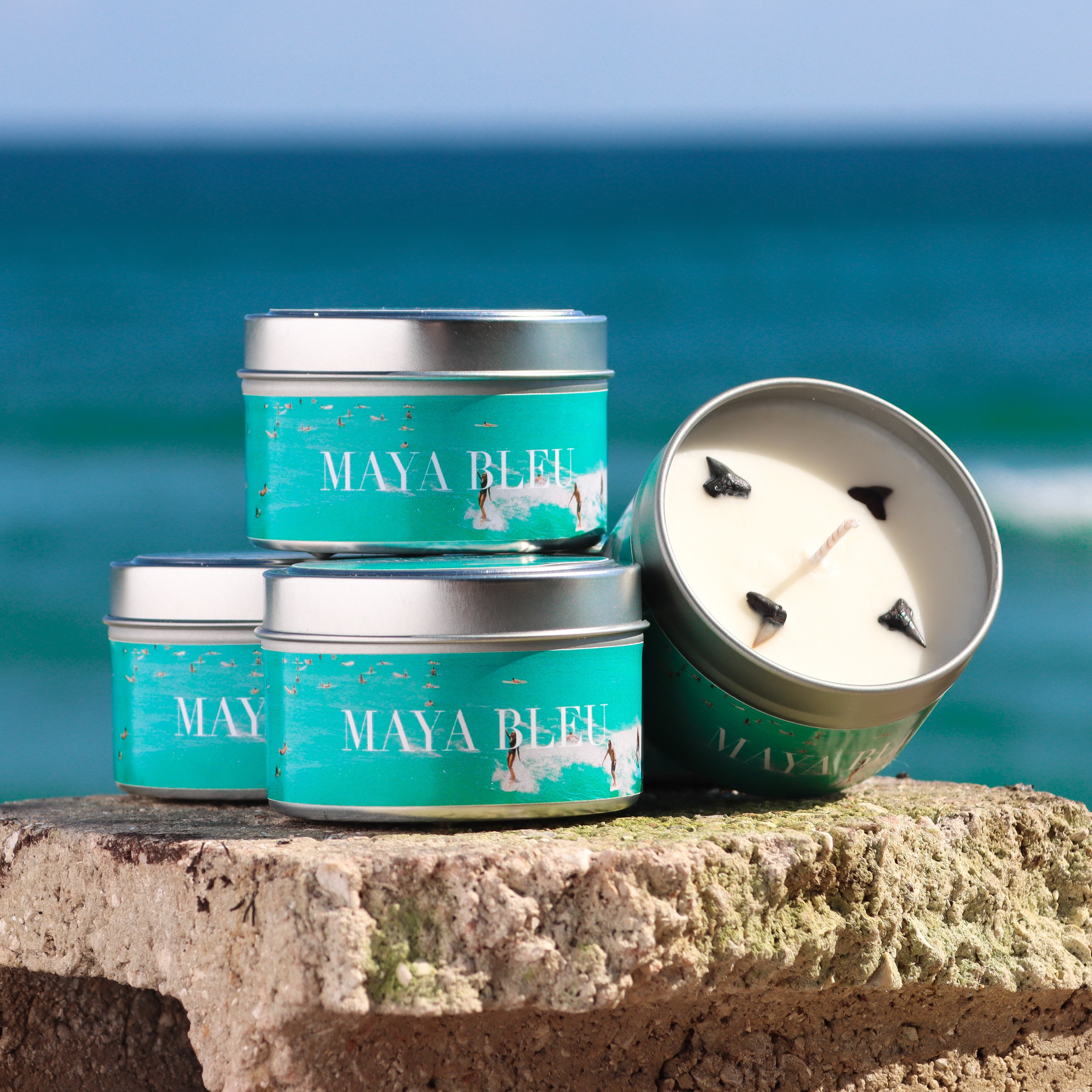 Party Wave Shark Tooth Candle